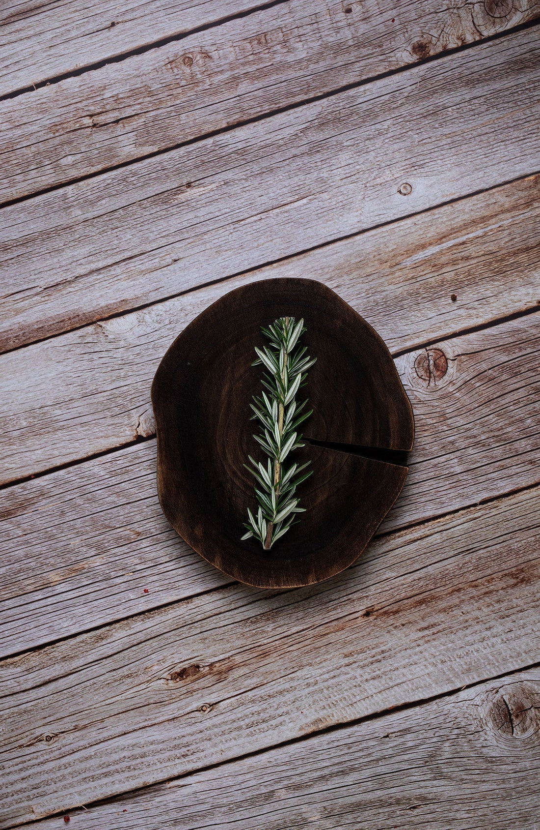 5 reasons you need this herb for a young and ageless skin